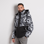 Мъжко ватирано яке с качулка в черно-бял принт с надписи – модерна и отличителна визия, подходяща за зимата