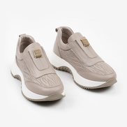 Тъмнобежови дамски маратонки от естествена кожа със стабилна подметка и елегантна метална декорация