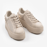 Бежови дамски велурени кецове с перфорация и удобна платформа