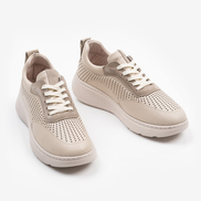 Бежови дамски кожени маратонки с перфорация и шита олекотена подметка