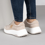 Бежови дамски маратонки от естествена кожа – комфорт през целия ден