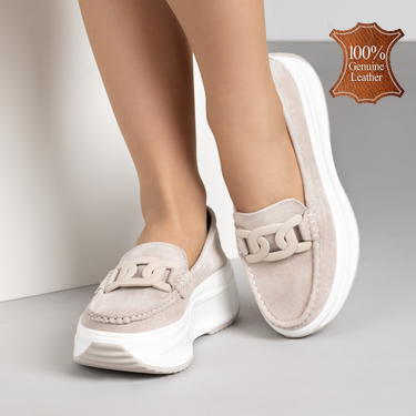 Бежови дамски мокасини от естествен велур на платформа