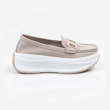 Бежови дамски мокасини от естествен велур на платформа