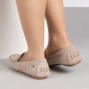 Бежови дамски мокасини със стелка от естествена кожа