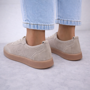 Бежови дамски обувки от естествена кожа с перфорация – меки и удобни