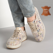 Бежови дамски спортни обувки от естествена кожа и ортопедична шита подметка за ходене