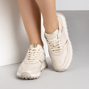 Бежови дамски спортни обувки от естествена кожа със златисти акценти и ортопедично ходило