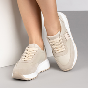 Бежови модерни дамски кожени маратонки с връзки – удобство и стил за всеки ден