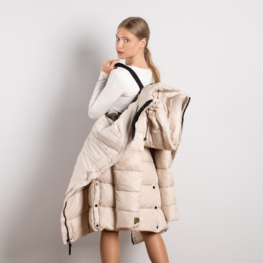 Бежово дамско зимно яке до коляното с качулка и връзки – ватиран модел Sдо2XL