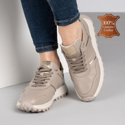 Бежово-сиви дамски спортни обувки от естествена кожа с ортопедично ходило