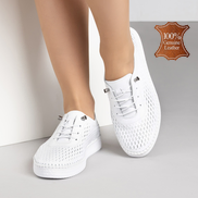 Бели дамски кожени обувки с ортопедично ходило, ластични връзки и перфорация