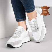 Бели дамски маратонки от естествена кожа с олекотена комфортна подметка и стилна визия