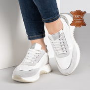 Бели дамски спортни обувки от естествена кожа с комфортна подметка