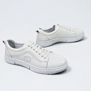 Бели мъжки обувки от естествена кожа с шита подметка на ортопедично ходило-комфорт и качество