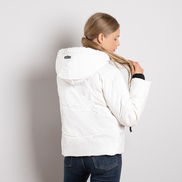 Бяло дамско зимно яке с махаща се качулка и ластични ръкави