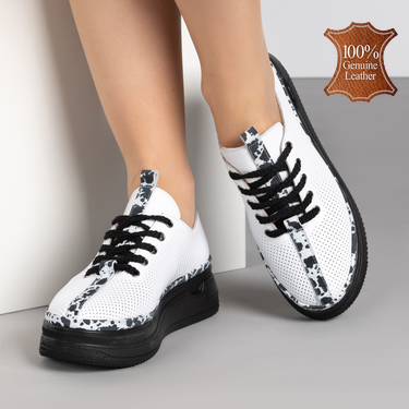 Дамски бели кецове от естествена кожа с перфорация