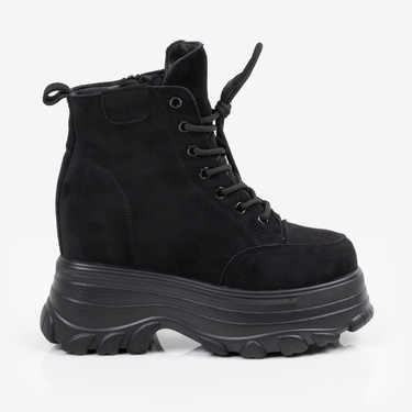 Дамски велурени боти на платформа – комфорт и стил