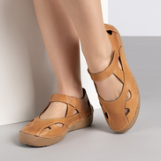 Дамски ежедневни обувки от естествена кожа с велкро лепенка – кафяви