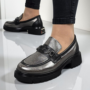 Дамски обувки в сребрист цвят с олекотена и ортопедична подметка