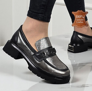 Дамски обувки в сребрист цвят с олекотена и ортопедична подметка