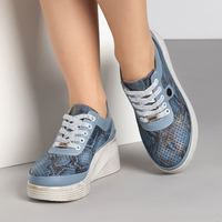 Дамски обувки от естествена кожа на платформа – син мраморен ефект