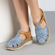 Дамски сандали от естествена кожа с велкро каишка – кафяви със син акцент