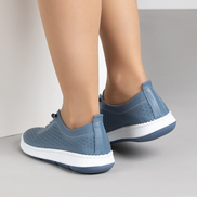 Дамски сини обувки от естествена кожа с декоративна перфорация и ортопедично ходило