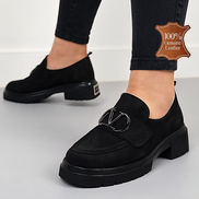 Дамски черни обувки с ортопедична олекотена подметка и елегантна катарама