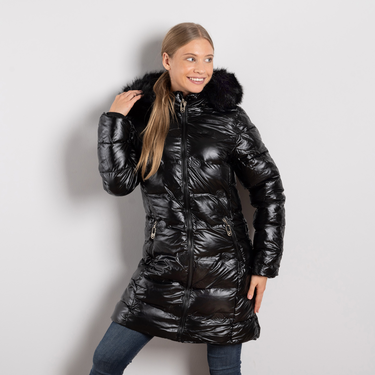 Дамско дълго ватирано зимно яке в цвят черно с махаща се качулка и пух – модел Sдо2XL