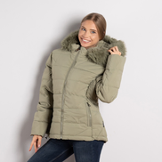 Дамско зелено късо ватирано яке с пухена качулка