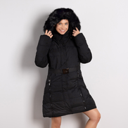 Дамско зимно яке в черно с колан – елегантно и практично