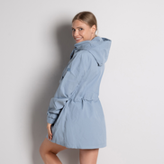 Дамско преходно яке синьо – удобно и модерно за всеки ден