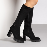 Елегантни дамски ботуши на висок ток – стил и комфорт