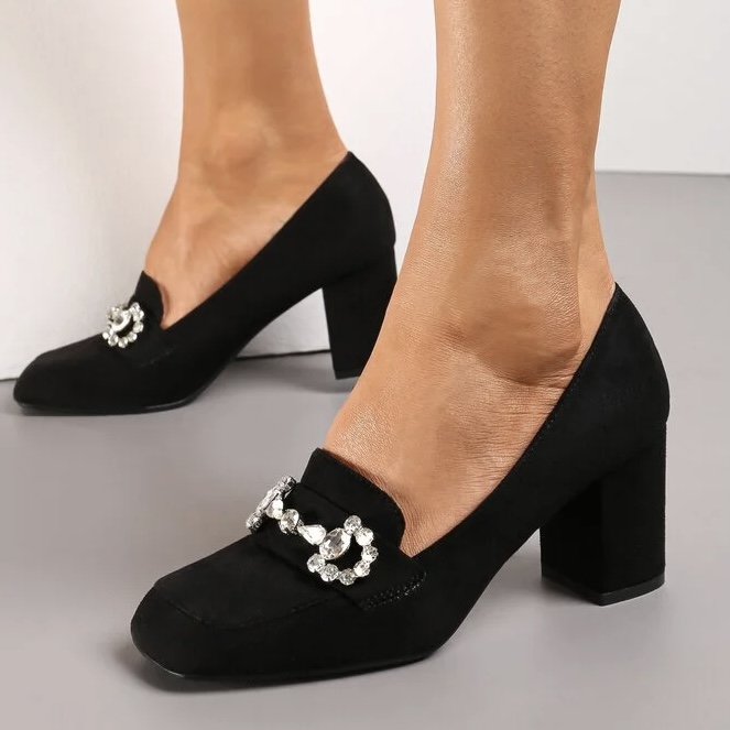 Елегантни дамски обувки на среден ток L11-236-1