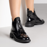 Елегантни черни дамски боти на нисък ток сребристи детайли