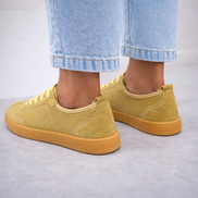 Жълти дамски обувки от естествена кожа с перфорация – меки и удобни