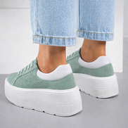 Зелени дамски кецове от естествен велур с перфорация и висока платформа