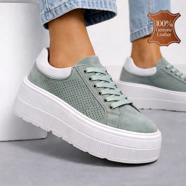 Зелени дамски кецове от естествен велур с перфорация и висока платформа