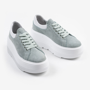 Зелени дамски кецове от естествен велур с перфорация и висока платформа