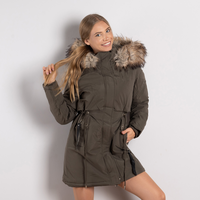 Зелено дамско ватирано яке със сваляща качулка и удобен двоен цип