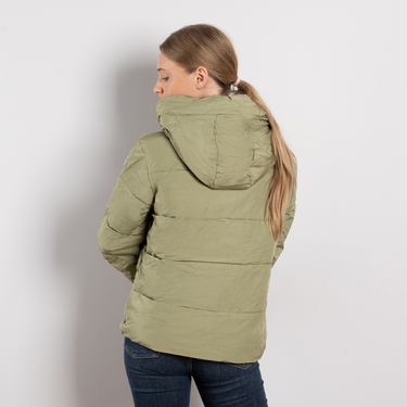 Зелено дамско зимно яке с качулка и връзки – модел Sдо2XL