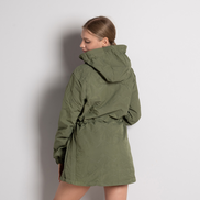 Зелено дамско спортно яке – зимно, водоустойчиво и топло, размери L–4XL