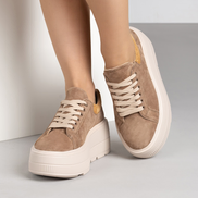 Кафяви дамски кецове от естествен велур с висока платформа