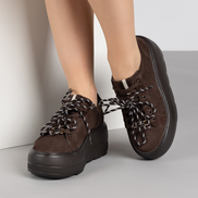 Кафяви дамски кецове от естествен велур с висока удобна олекотена подметка