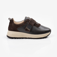 Кафяви дамски кожени маратонки с велкро – удобство и стил за всеки ден