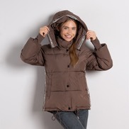 Кафяво дамско яке с надписи и украсени елементи