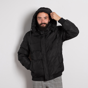 Класическо черно мъжко ватирано яке – съчетава практичност, комфорт и модерен дизайн