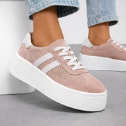 Розови дамски кожени кецове с перфорация и олекотена подметка – удобство и стил за всеки ден