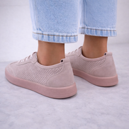 Розови дамски обувки от естествена кожа с перфорация – меки и удобни