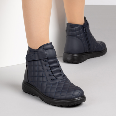 Сини дамски ватирани боти с цип и велкро лепенка за коригиране, на олекотена подметка